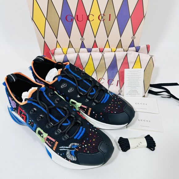 Gucci Run US 11 Limited Edition Lovelight Sneaker Black Embroidered NIB $1,290 - Picture 2 of 15
